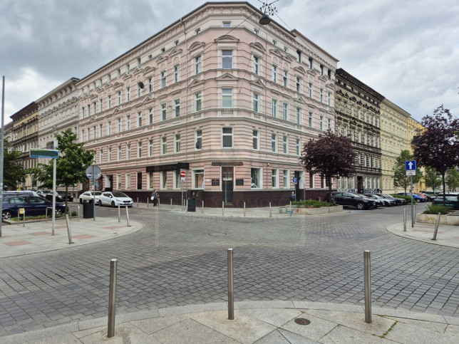 Mieszkanie Sprzedaż  Śródmieście-Centrum bł. Królowej Jadwigi 1